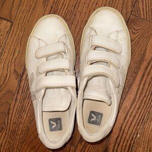 Veja womens Cream Sneakers